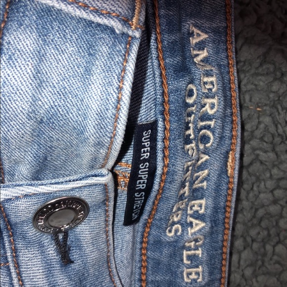 ae shorts, I luv them just don’t fit anymore:( - Picture 2 of 3